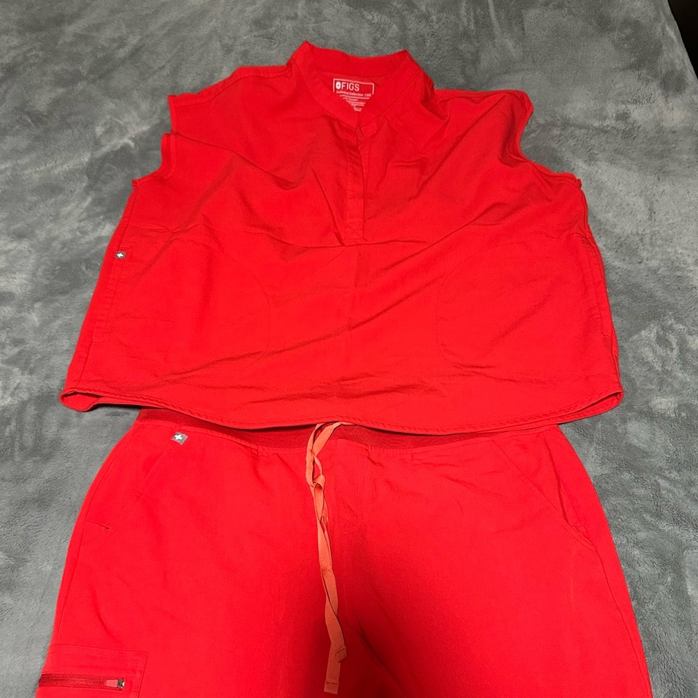 Figs Zamora Jogger pants size 2XL TALL and Rafaela top 2XL. Smoke free home.